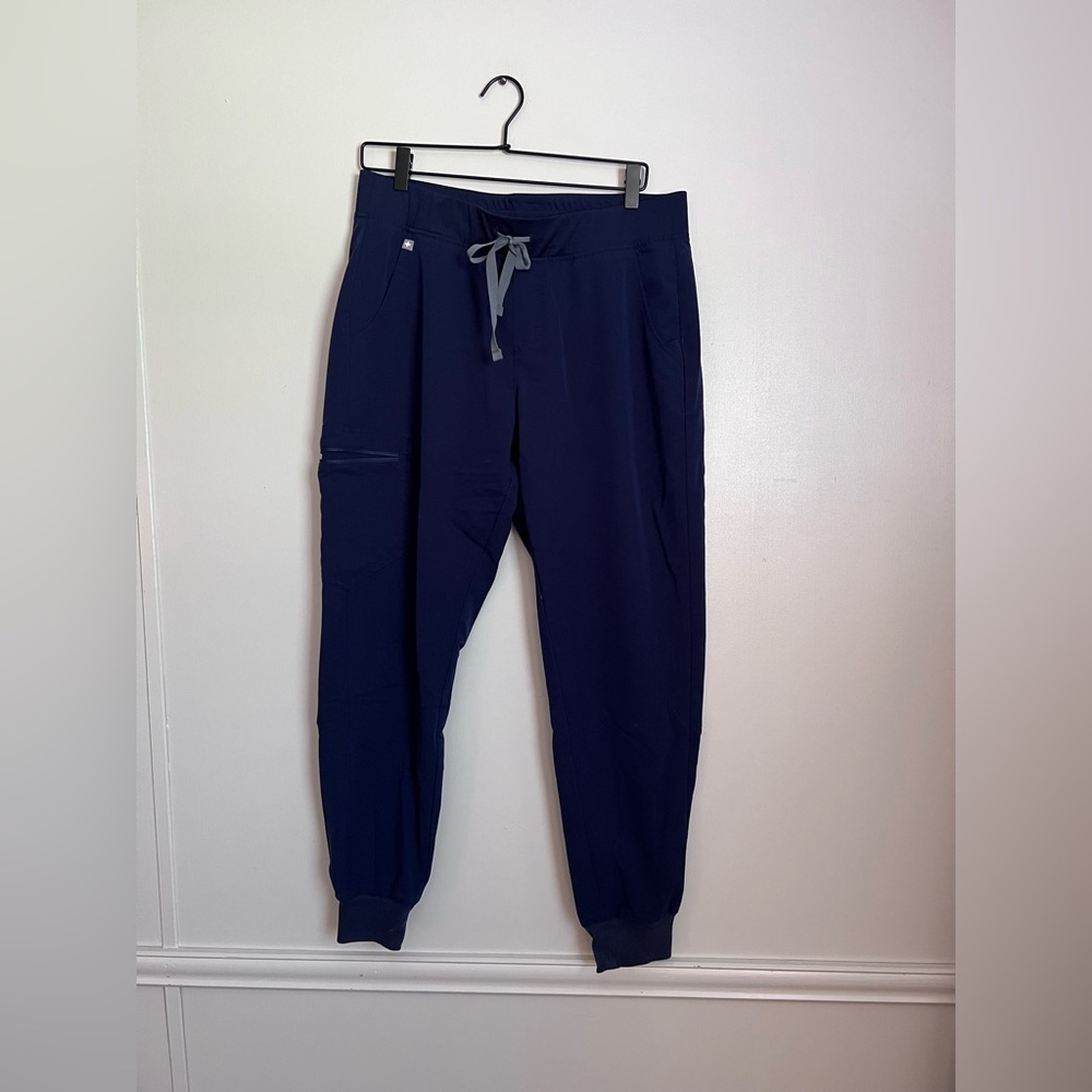 Figs Women’s Navy Zamora Jogger Scrub Pants
